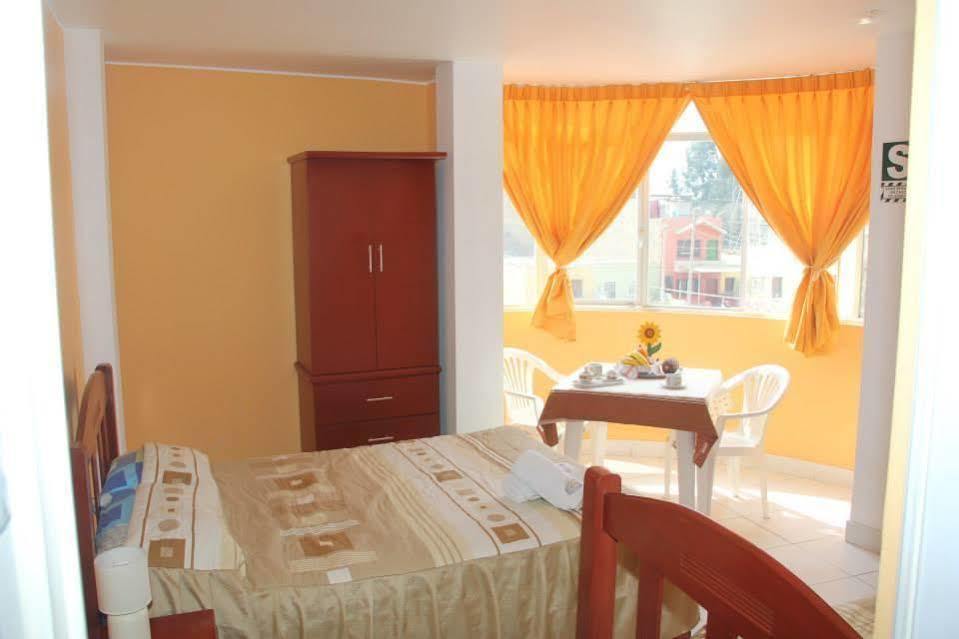 Hotel Y Restaurante Roma Іка Екстер'єр фото